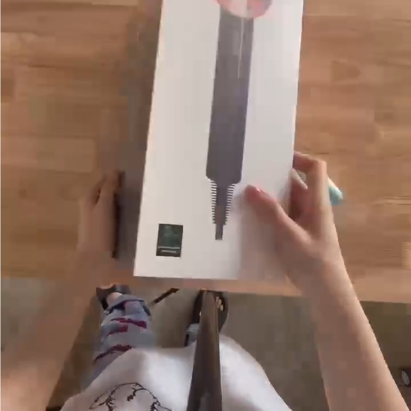 Dyson Supersonic Hair Dryer in Metallic Gray - Picture 9 of 11